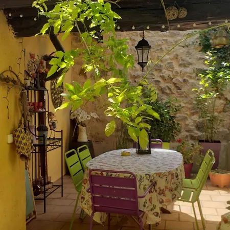 Le Balcon *